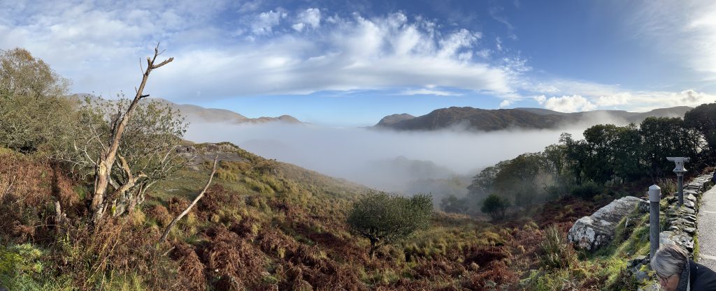 Ladies view Killarney Irlande
